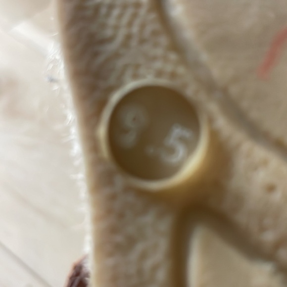 Andre Assous Brown Suede Slingback Wedge Shoes Size 9.5 - Picture 8 of 13